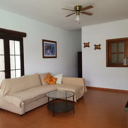 Las Malvas Villa Tinajo