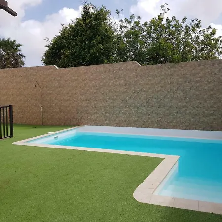 Las Malvas Villa Tinajo